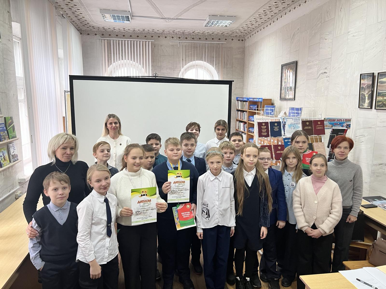 IMG-a41754612257e47479b6ed36a29a50da-V.jpg IMG-a41754612257e47479b6ed36a29a50da-V.jpg