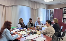 Нотариус провела встречу с работниками Михановичского сельсовета