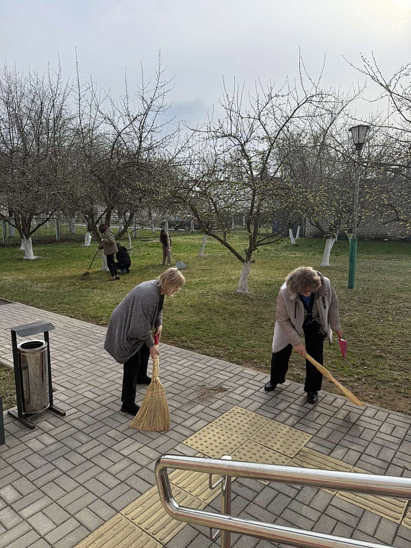 Традиции, которые объединяют: работники нотариата Минской области на субботнике