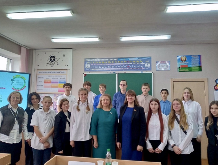 «Быть достойным гражданином Республики Беларусь – значит чтить законы своего государства и брать на себя ответственность за будущую судьбу своей страны»