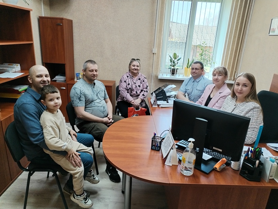 Совместный прием граждан нотариусами и адвокатами прошел в Костюковичах