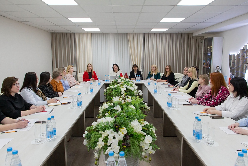 Обучающий семинар с работниками нотариальных контор