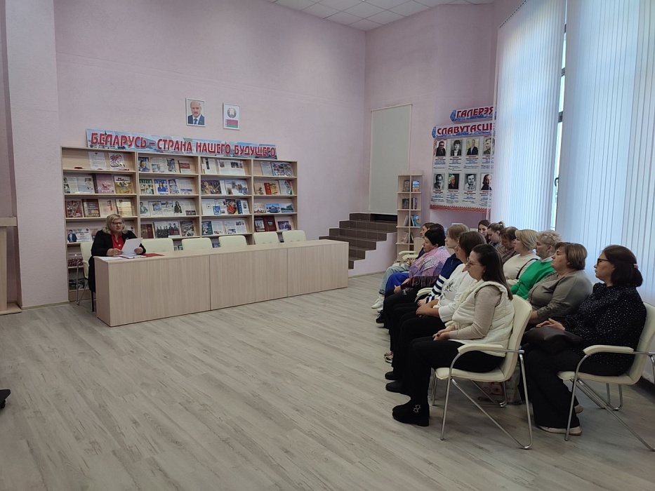 Правовая грамотность — залог защищенности: в Дрибине прошла встреча с нотариусом в преддверии Дня пожилых людей