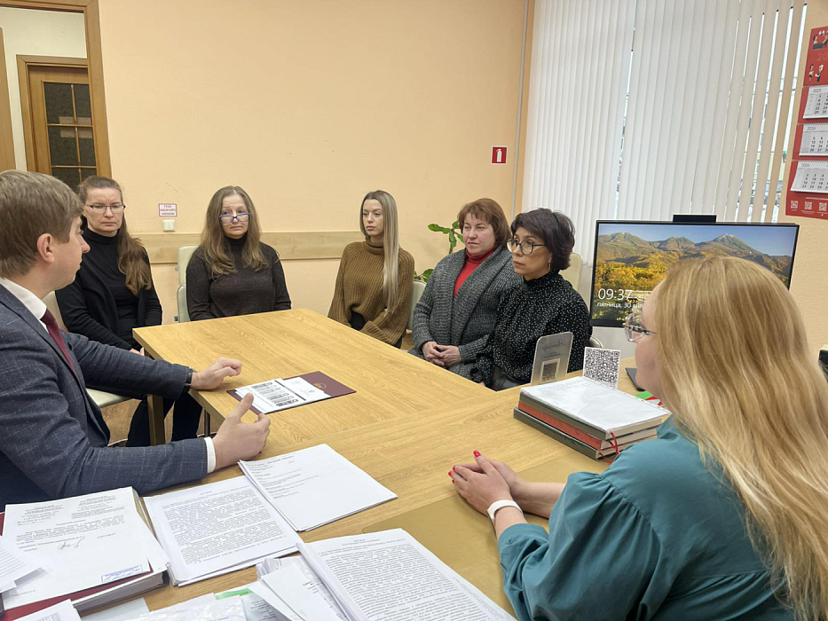 В нотариальных конторах города Барановичи обсудили приоритеты социально-экономического развития страны