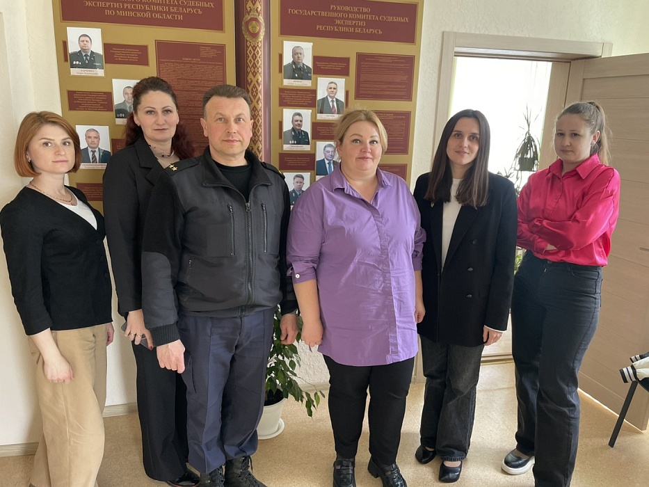 Семейные ценности и право: встреча нотариуса с коллективом Столбцовского ГКСЭ