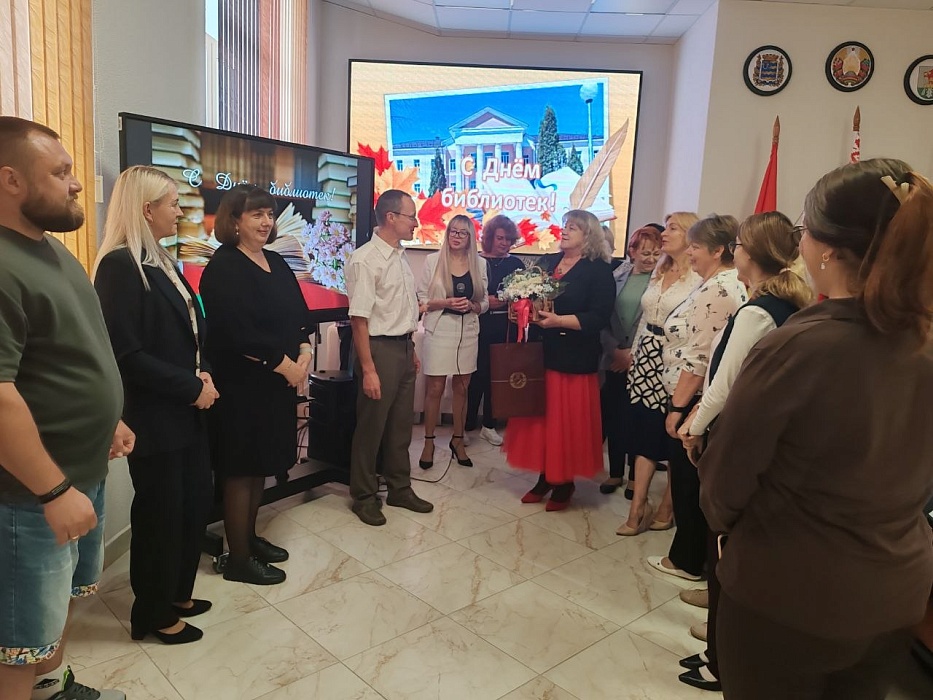 Сегодня — День библиотек!
