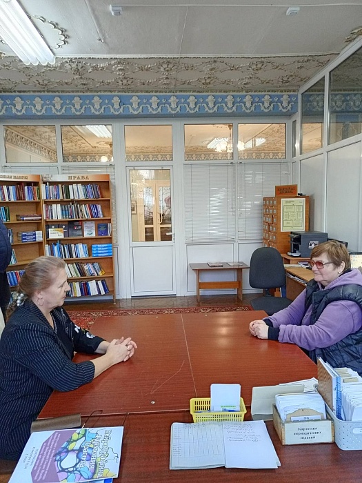 «Семья, общество, государство»: в Слуцкой библиотеке прошла встреча с нотариусом
