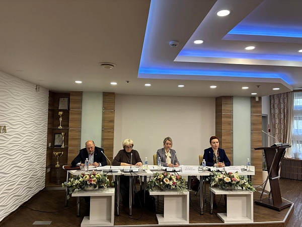 Профессиональное взаимодействие