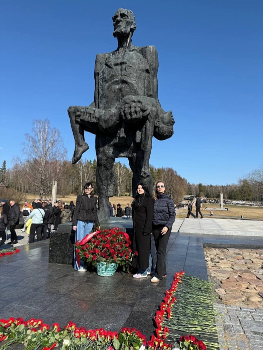 Звон колоколов Хатыни…