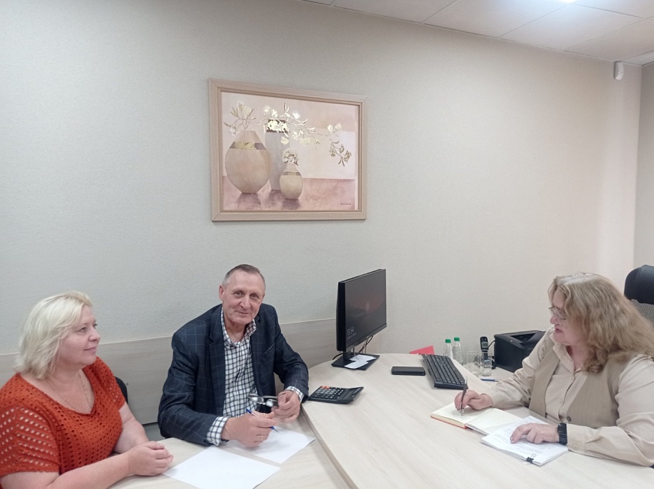 Председатель Могилевской областной нотариальной палаты провела выездной прием граждан в Белыничах