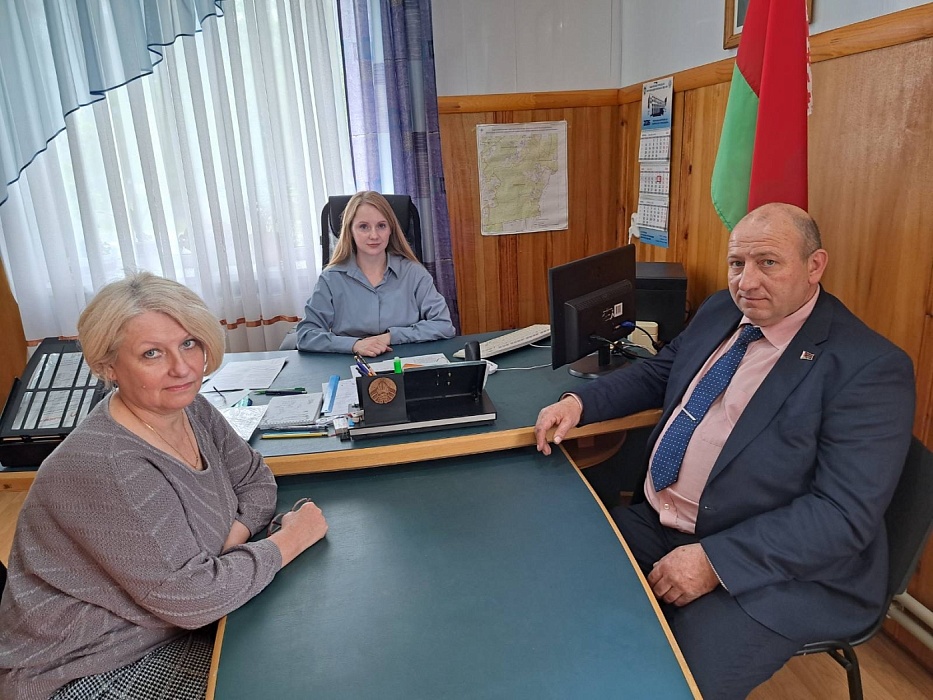Актуальные вопросы оформления наследственных прав обсудили в Брожском сельсовете